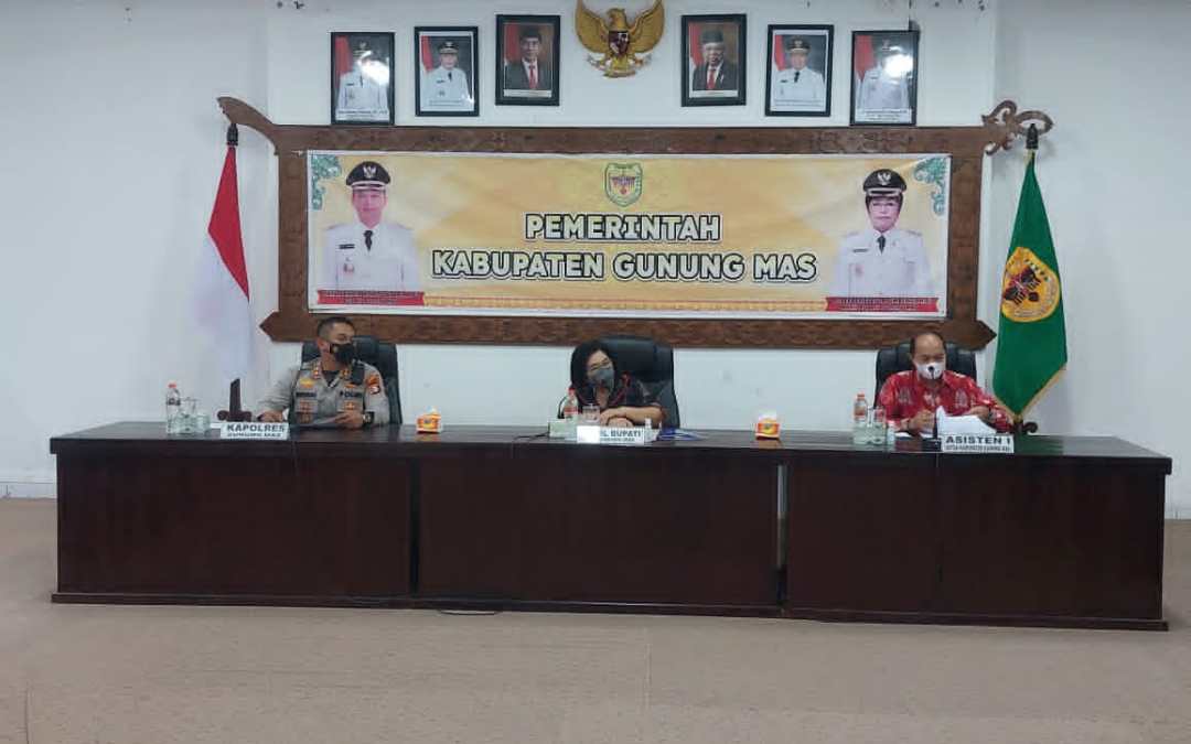Wakil Bupati Gumas Pimpin Rapat  Evaluasi Dan Percepatan Vaksinasi Covid-19