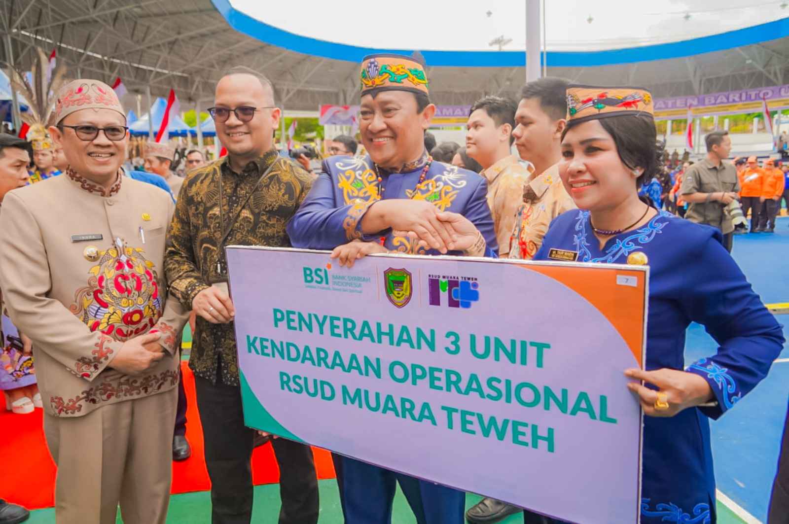 Wagub Kalteng Edy Pratowo Pimpin Upacara Peringatan Hari Jadi ke-75 Kabupaten Barito Utara