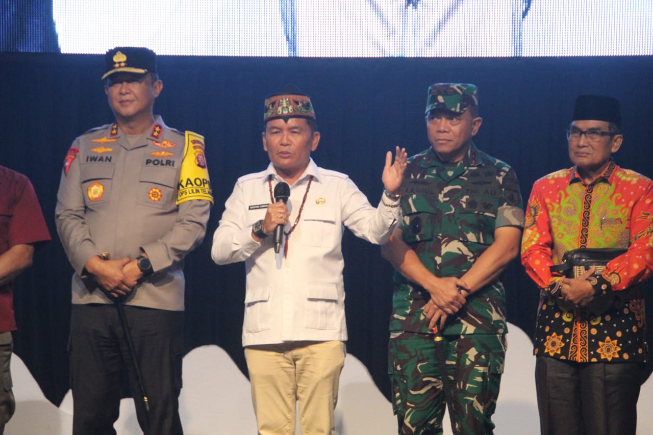 Gubernur Kalteng Agustiar Sabran Bersama Unsur Forkopimda Laksanakan Patroli dan Kunjungan ke Sejumlah Gereja
