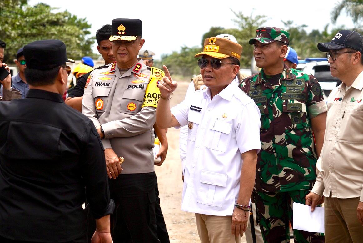 Gubernur Kalteng Agustiar Sabran Lakukan Pengecekan Pos Pelayanan Mudik Terpadu Jalan Lingkar Luar Selatan Sampit