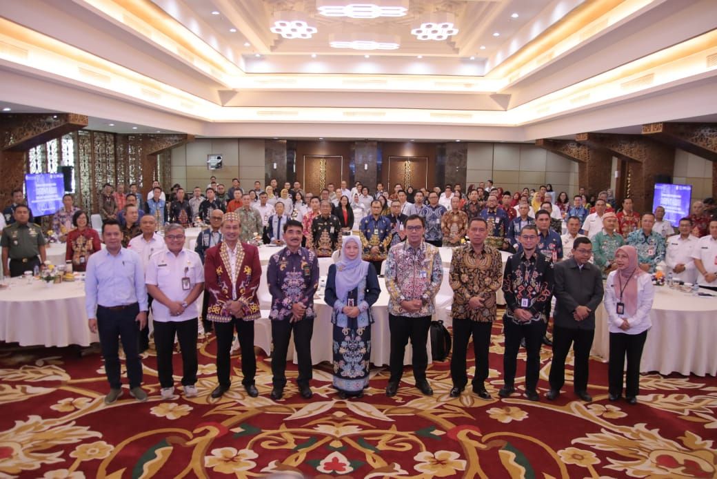 Plt. Kadis Ketahanan Pangan Agus Candra Hadiri Diseminasi Laporan Perekonomian Prov. Kalteng