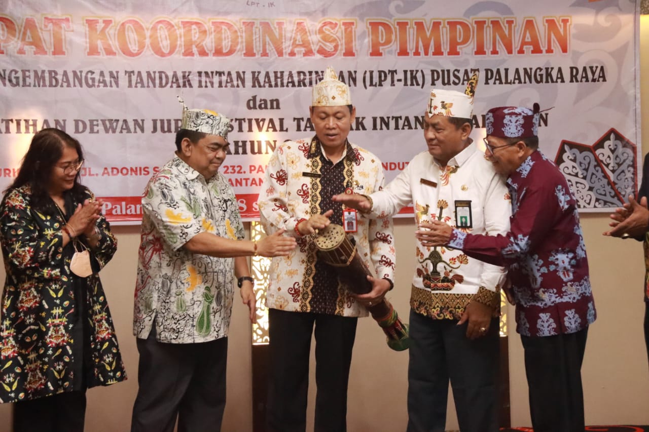Sahli Yuas Elko Buka Rakor Pimpinan Lembaga Pengembangan Tandak Intan Kaharingan Pusat dan Pelatihan Dewan Juri