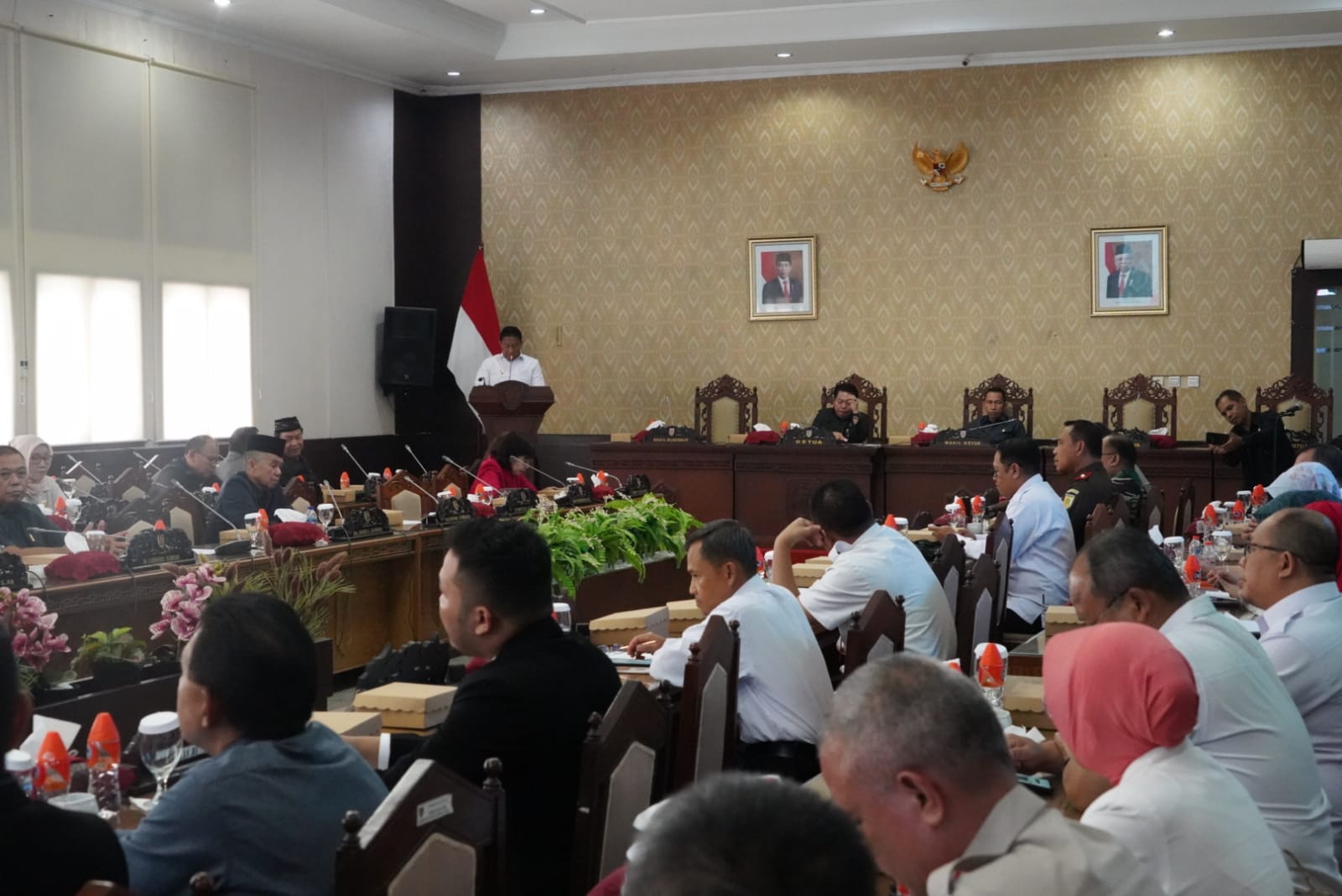 Wagub Kalteng Edy Pratowo Hadiri Rapat Paripurna ke-5 Masa Persidangan III Tahun Sidang 2023 DPRD Prov. Kalteng