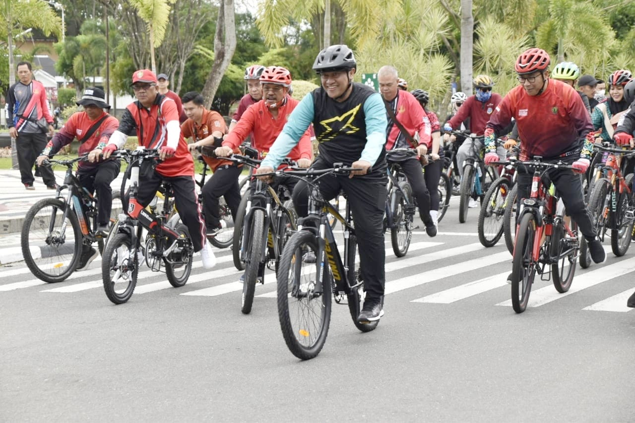 Pemprov. Kalteng Laksanakan Kegiatan Bersepeda Santai Jumat Berkah