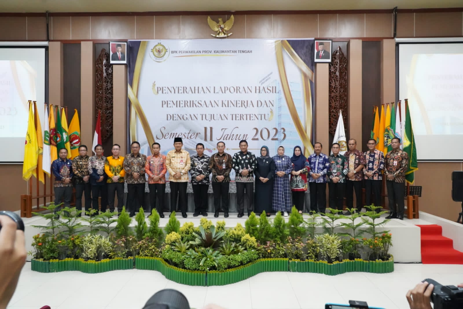 Wagub Kalteng Edy Pratowo Terima LHP Kinerja dan DTT Semester II Tahun 2023 dari BPK