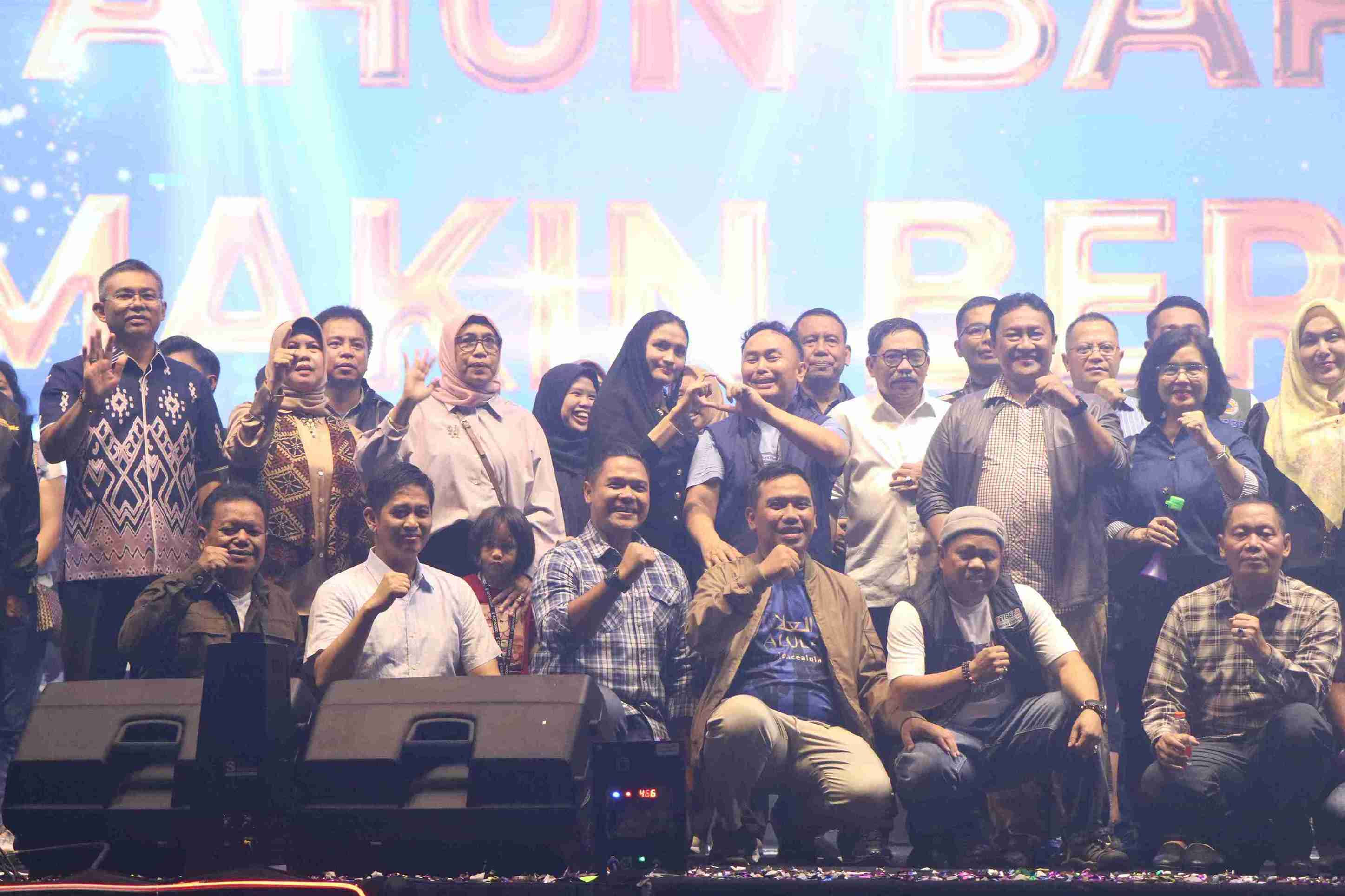 Kepala BKD Prov. Kalteng Lisda Arriyana Hadiri Pesta di Tanah Berkah Malam Lepas Sambut Tahun 2024-2025
