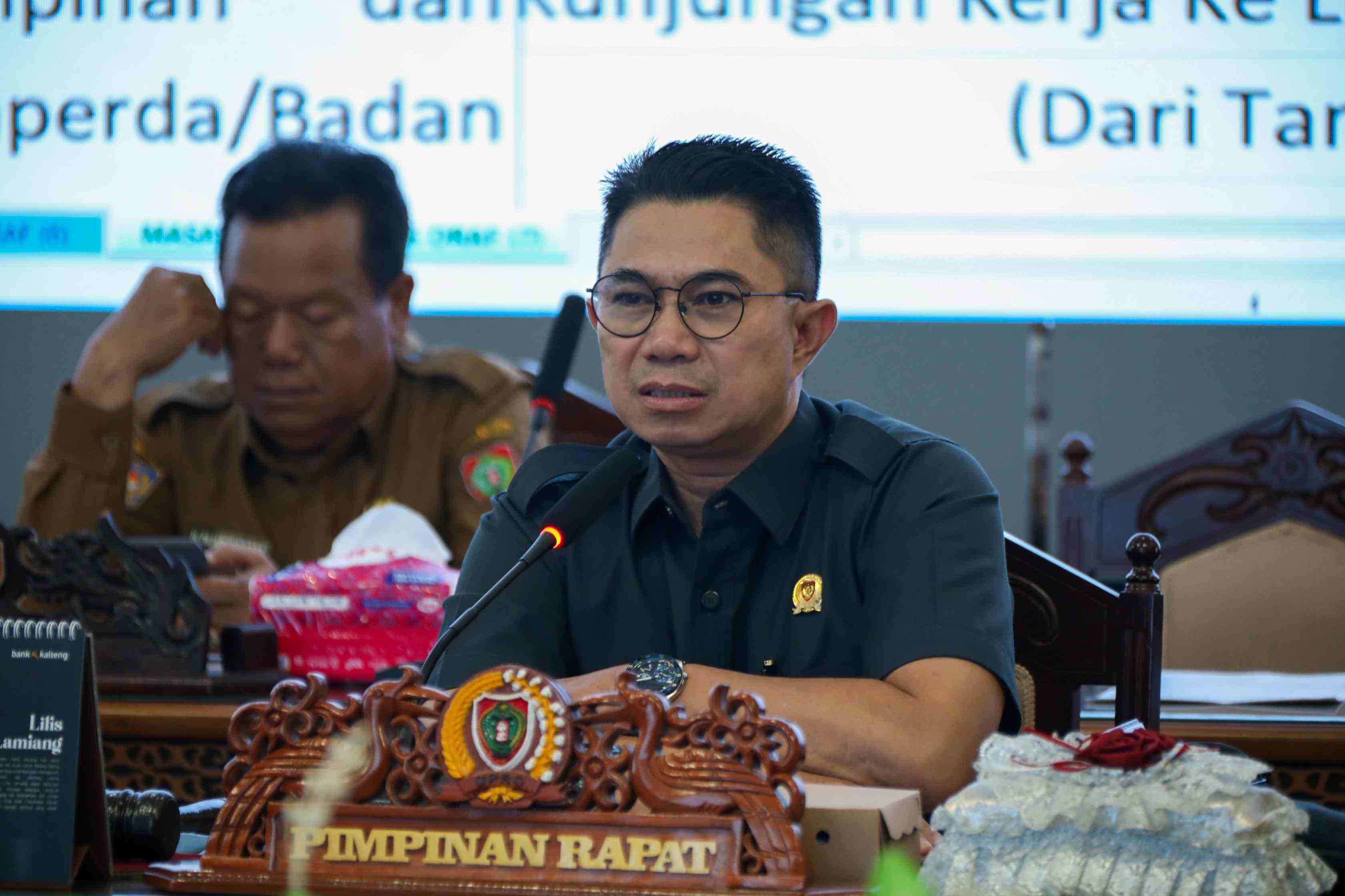 Asisten III Sunarti Hadiri Rapat Banmus DPRD Provinsi Kalteng