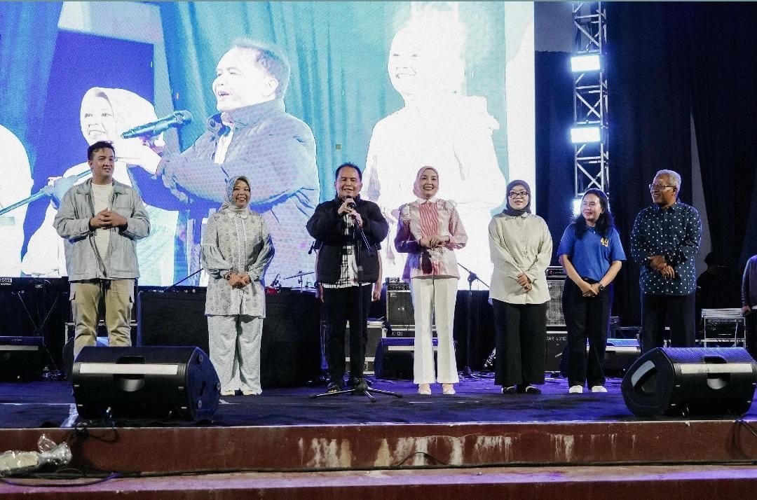 Gubernur Kalteng Agustiar Sabran Hadiri Acara Hiburan Rakyat Semarak Hari Kemenangan