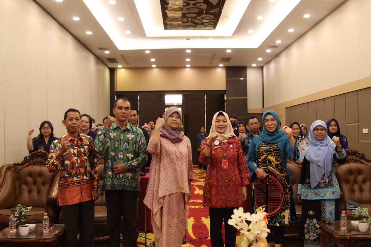 Asisten Ekbang Sri Widanarni Buka Bimbingan Teknis Pendampingan, Penerapan Aplikasi Srikandi di Lingkungan Pemda Provinsi/Kabupaten Se Kalteng