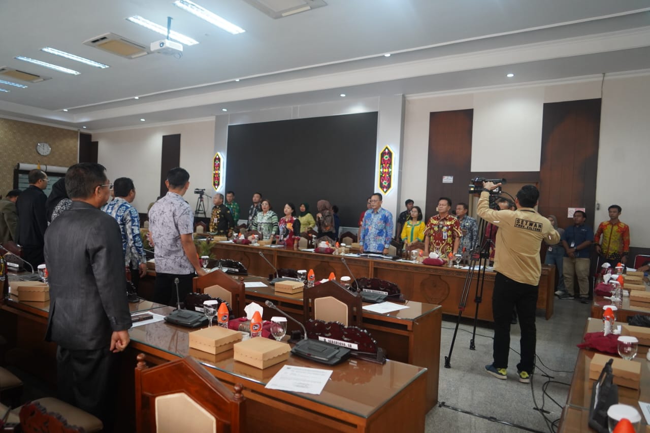 Wagub Kalteng Edy Pratowo Hadiri Secara Langsung Rapat Paripurna ke-6 Masa Persidangan III
