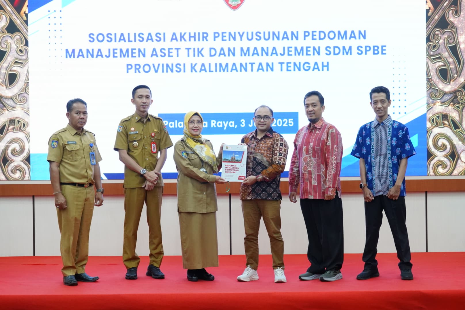 Diskominfosantik Prov. Kalteng Gelar Sosialisasi Akhir Penyusunan Pedoman Manajemen Aset Tik dan Manajemen SDM SPBE Prov. Kalteng