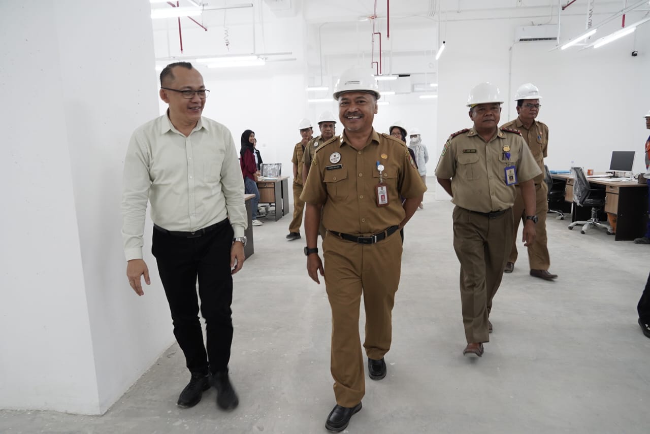Disnakertrans Bersama BPJS Ketenagakerjaan Cabang Palangka Raya Serta Diskominfosantik Laksanakan Kunker ke Lokasi Pembangunan Duta Mall