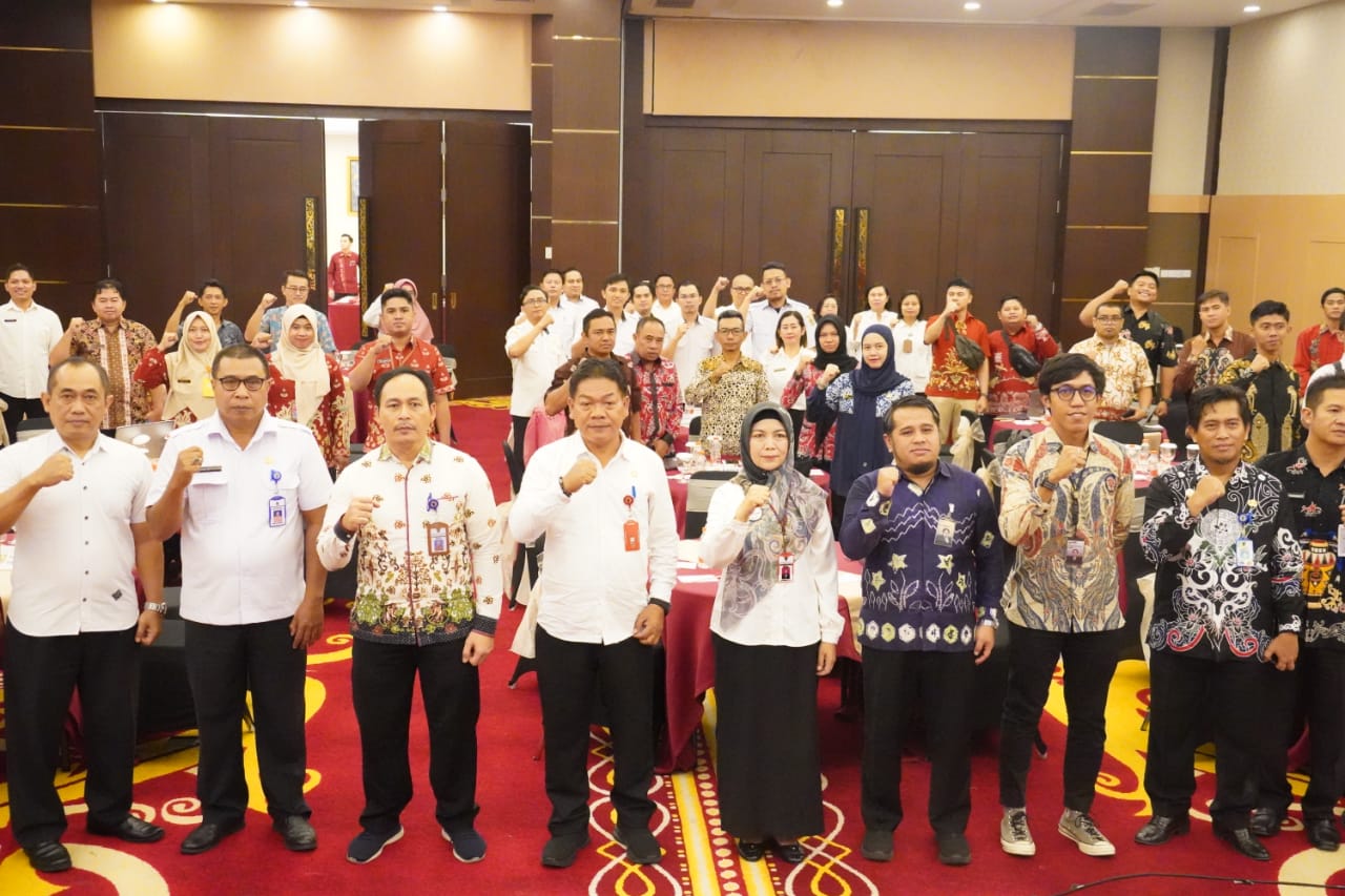 Asisten Ekbang Sri Widanarni Buka Sosialisasi Keputusan Kepala LKPP Nomor 177 Tahun 2024 se Kalteng