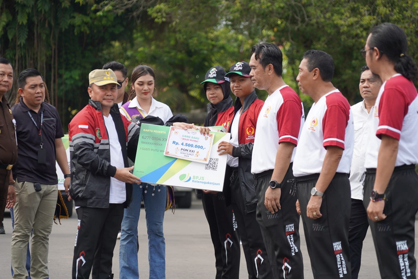 Gubernur Sugianto Sabran Lepas Kontingen Kalteng Untuk Ikuti PON ke-21