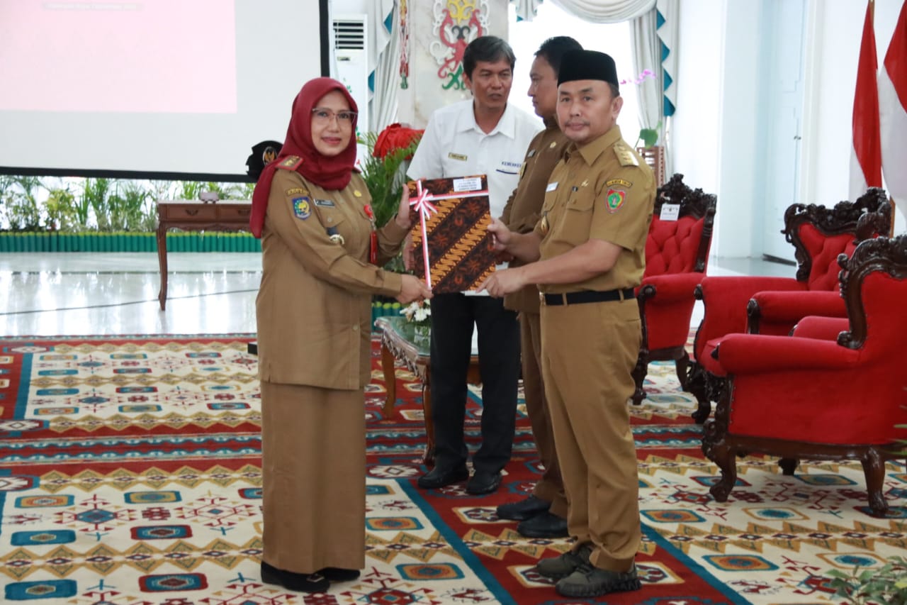 Kadis TPHP Terima DIPA Tahun Anggaran 2024