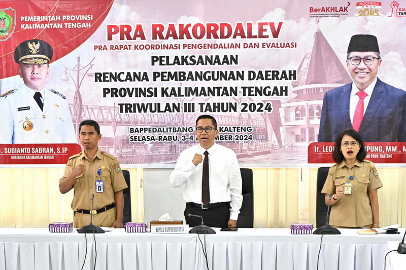Kepala Bappedalitbang Leonard S Ampung Buka Pra Rakordalev Pelaksanaan Rencana Pembangunan Daerah Provinsi Kalimantan Triwulan III