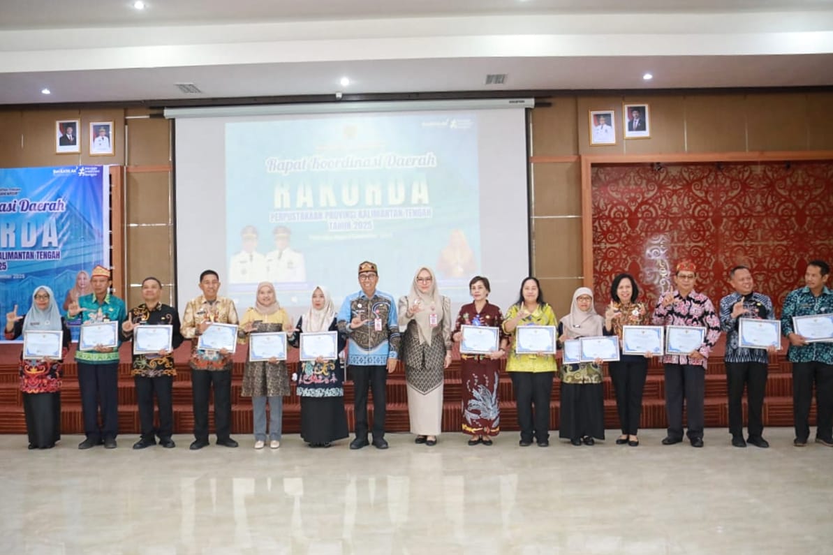 Plt Sekda Prov Kalteng Leonard S Ampung Buka Rakorda Perpustakaan