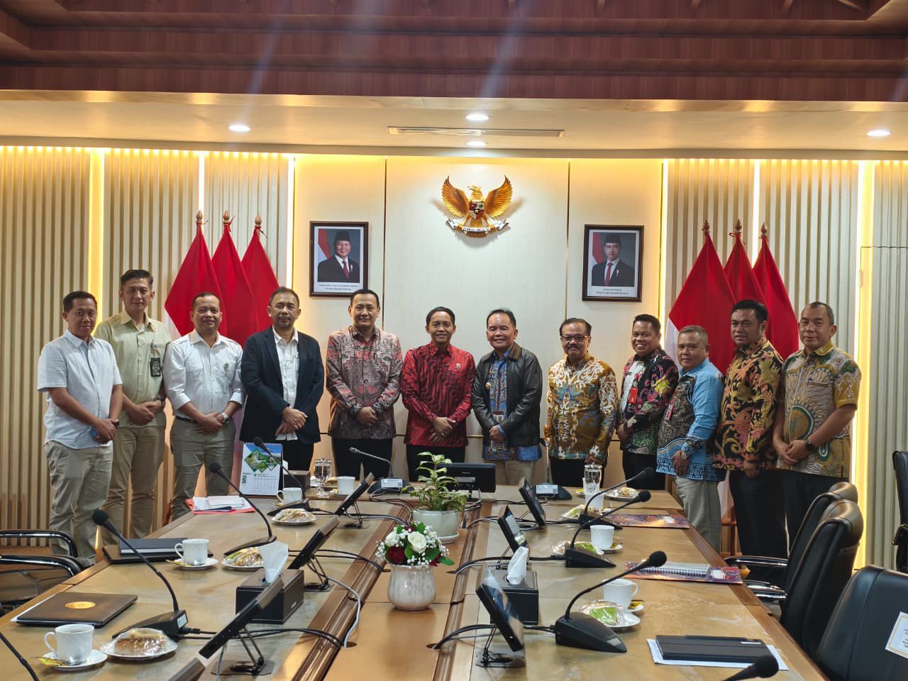 Gubernur Kalteng Agustiar Sabran Perkuat Pengelolaan SDA dan Lingkungan Melalui Pertemuan dengan Menteri Kehutanan RI Raja Juli Antoni