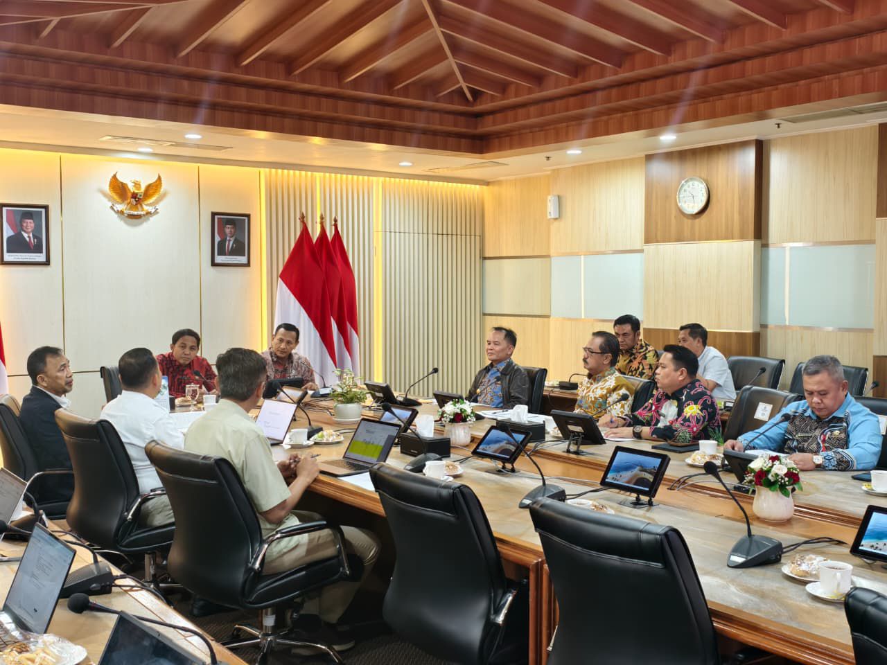 Gubernur Kalteng Agustiar Sabran Perkuat Pengelolaan SDA dan Lingkungan Melalui Pertemuan dengan Menteri Kehutanan RI Raja Juli Antoni