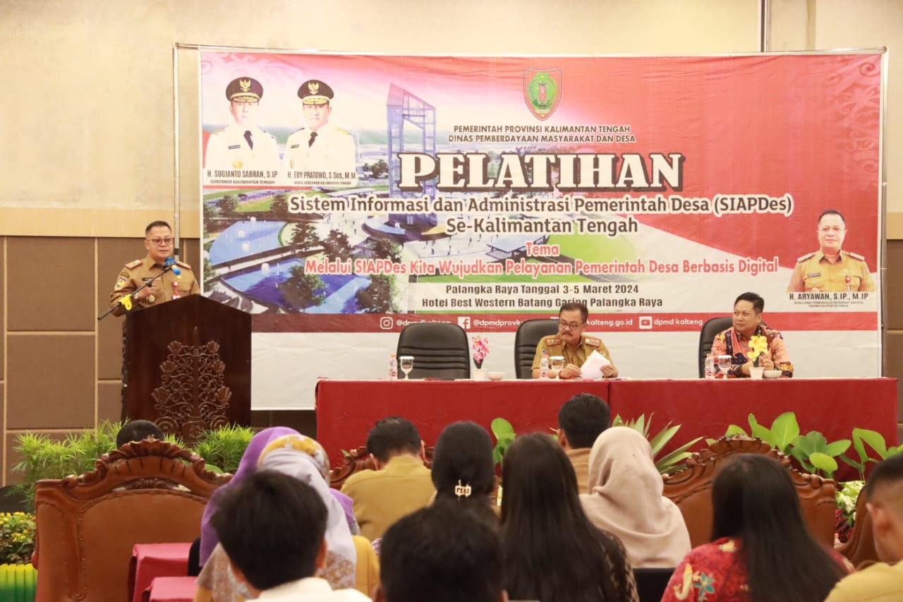Herson B. Aden Buka Pelatihan Pengoperasian Aplikasi Sistem Informasi dan Administrasi Pemerintah Desa