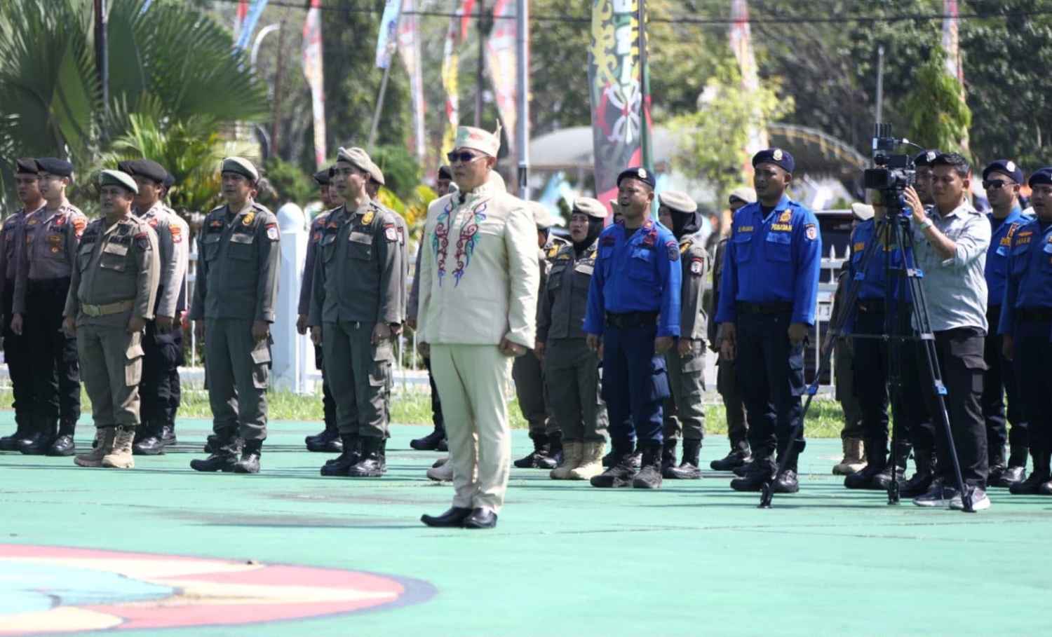 Gubernur Kalteng H. Agustiar Sabran Pimpin Upacara Hari Jadi Ke-24 Murung Raya