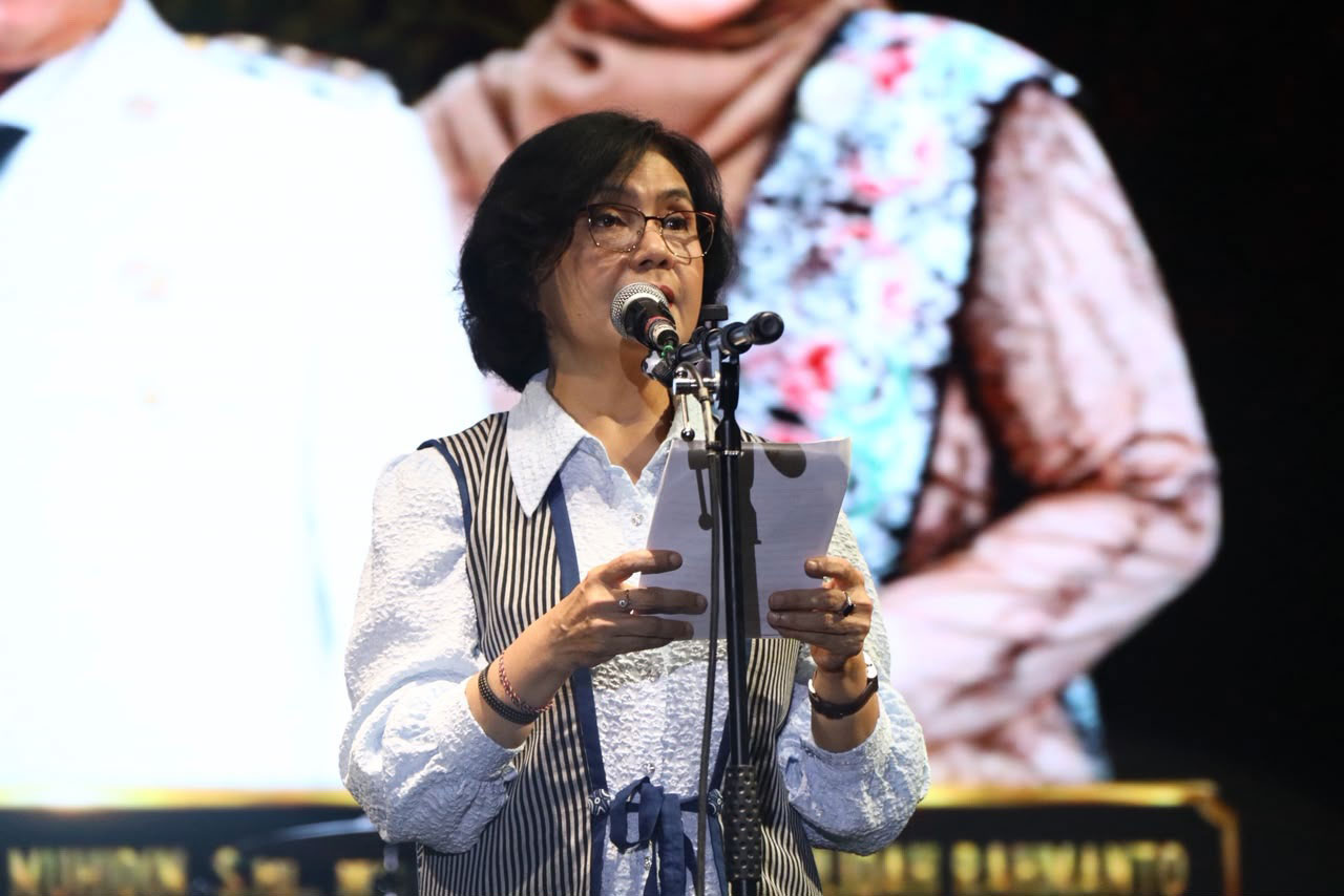 Sekda Kalteng Linae Victoria Aden Hadiri Malam Hiburan Hari Jadi Murung Raya