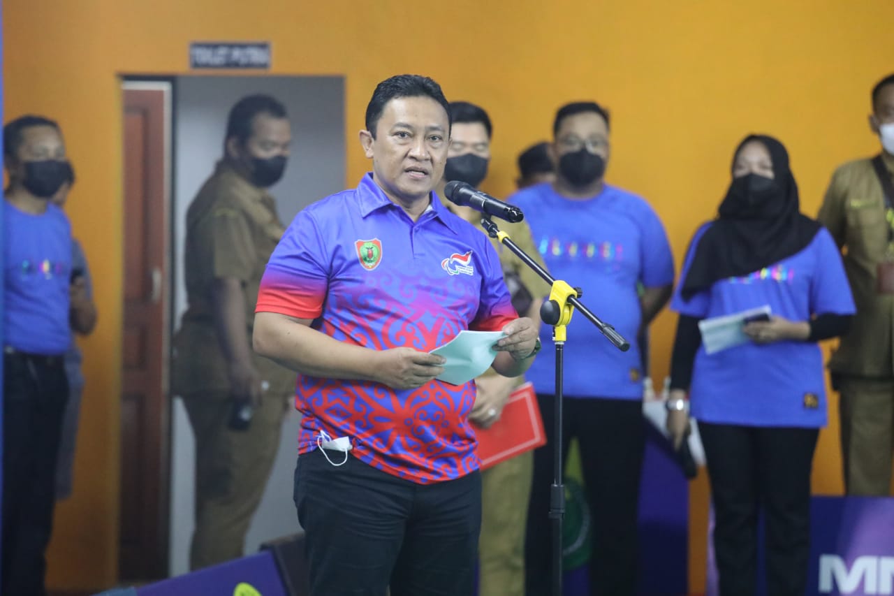 Wagub Kalteng Edy Pratowo Buka BNI Sirnas B Bulu Tangkis Palangka Raya Tahun 2022