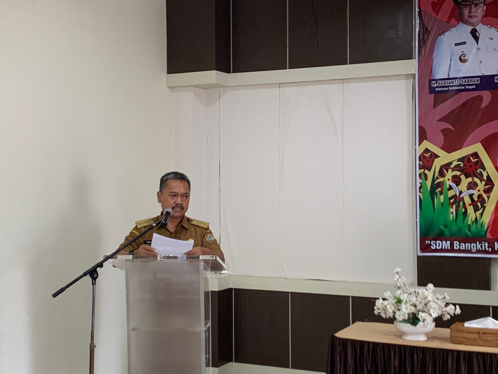 Pemprov. Kalteng Melalui Disnakertrans Gelar Peningkatan Kualitas SDM Dalam PBK Tata Rias