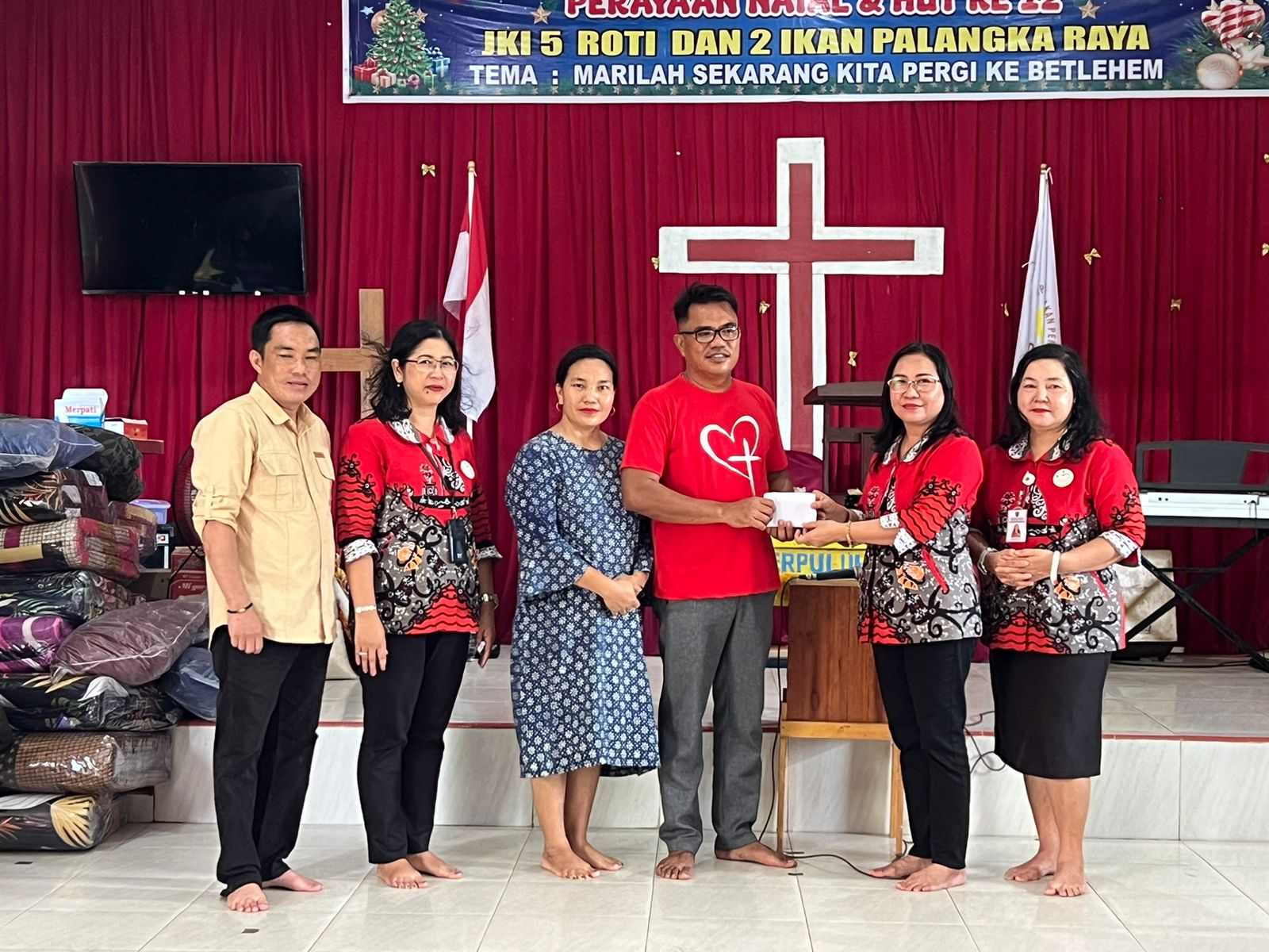 Dislutkan Prov. Kalteng Kunjungi Panti Asuhan Roti Hidup Dalam Rangka Peringati Hari Natal dan Tahun Baru 2025