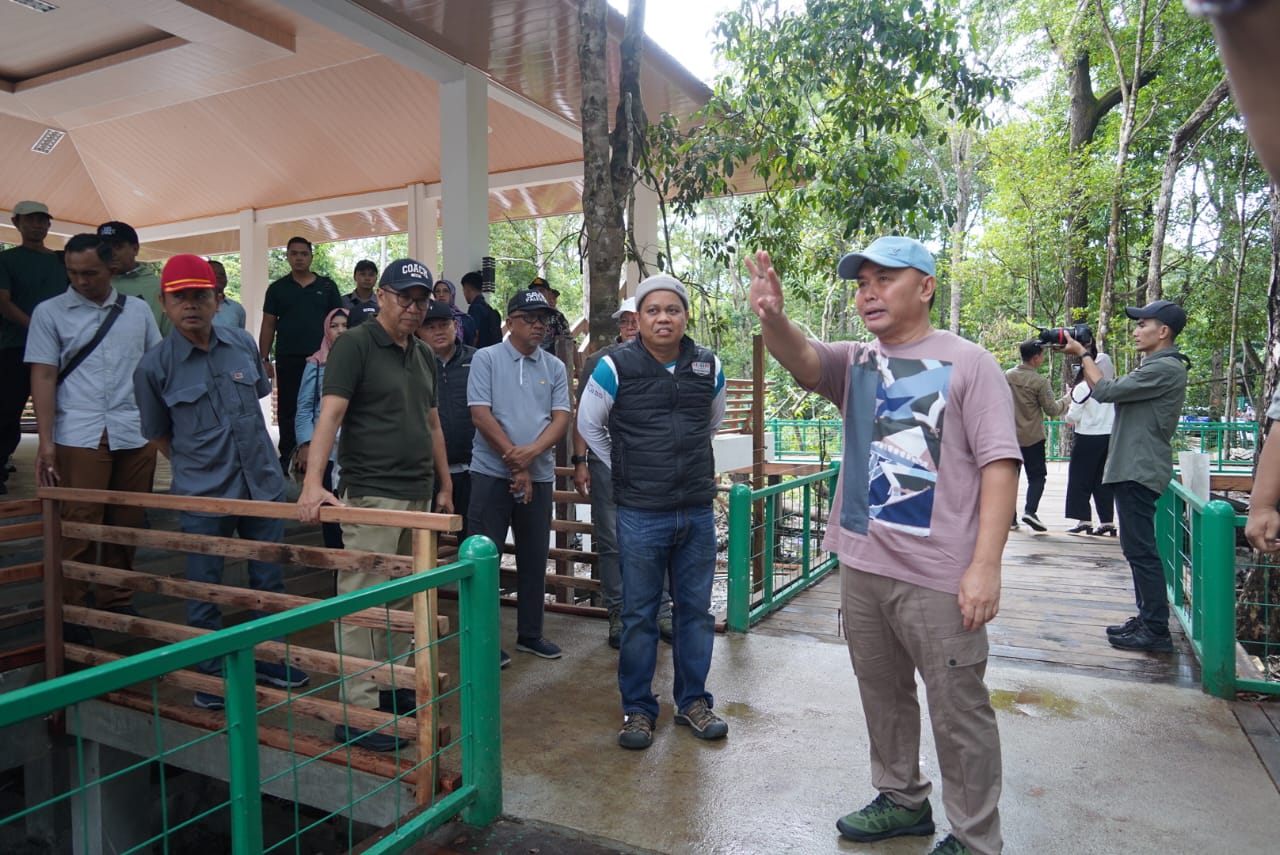 Gubernur Kalteng Sugianto Sabran Tinjau Ekowisata Nyaru Menteng
