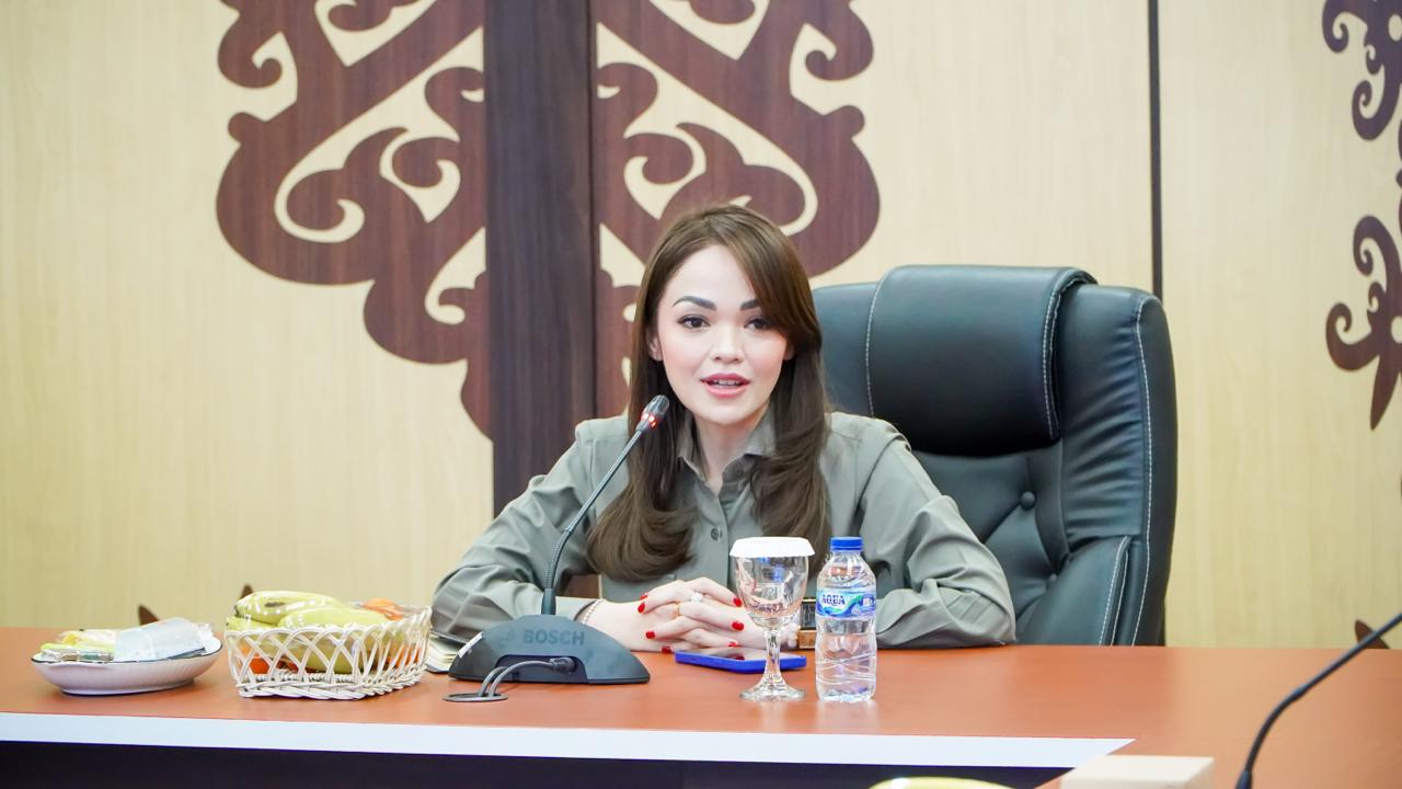 Diskominfosantik Prov. Kalteng Terima Kunjungan Kerja Reses Anggota DPR RI Komisi I Andina Theresia Narang