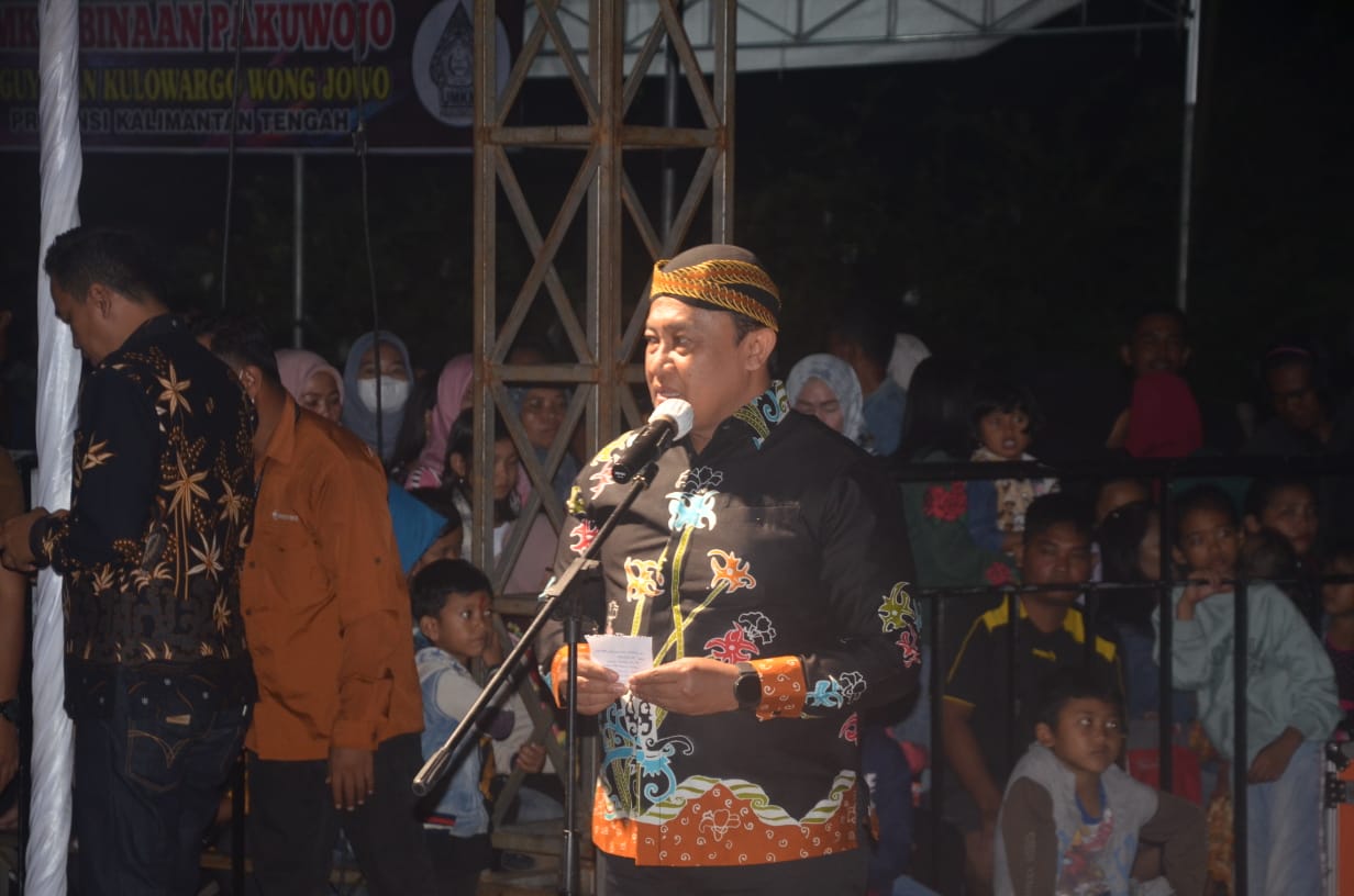 Wagub Kalteng Buka Pagelaran Seni Budaya PAKUWOJO Prov. Kalteng