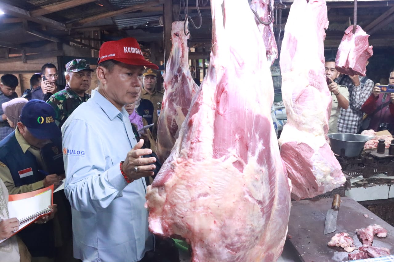 Sahli Yuas Elko : Pemantauan Harga Pangan dan Ketersediaan Stok Bahan Pokok Rutin Dilakukan oleh Jajaran Pemprov Kalteng Khususnya Jelang HBKN