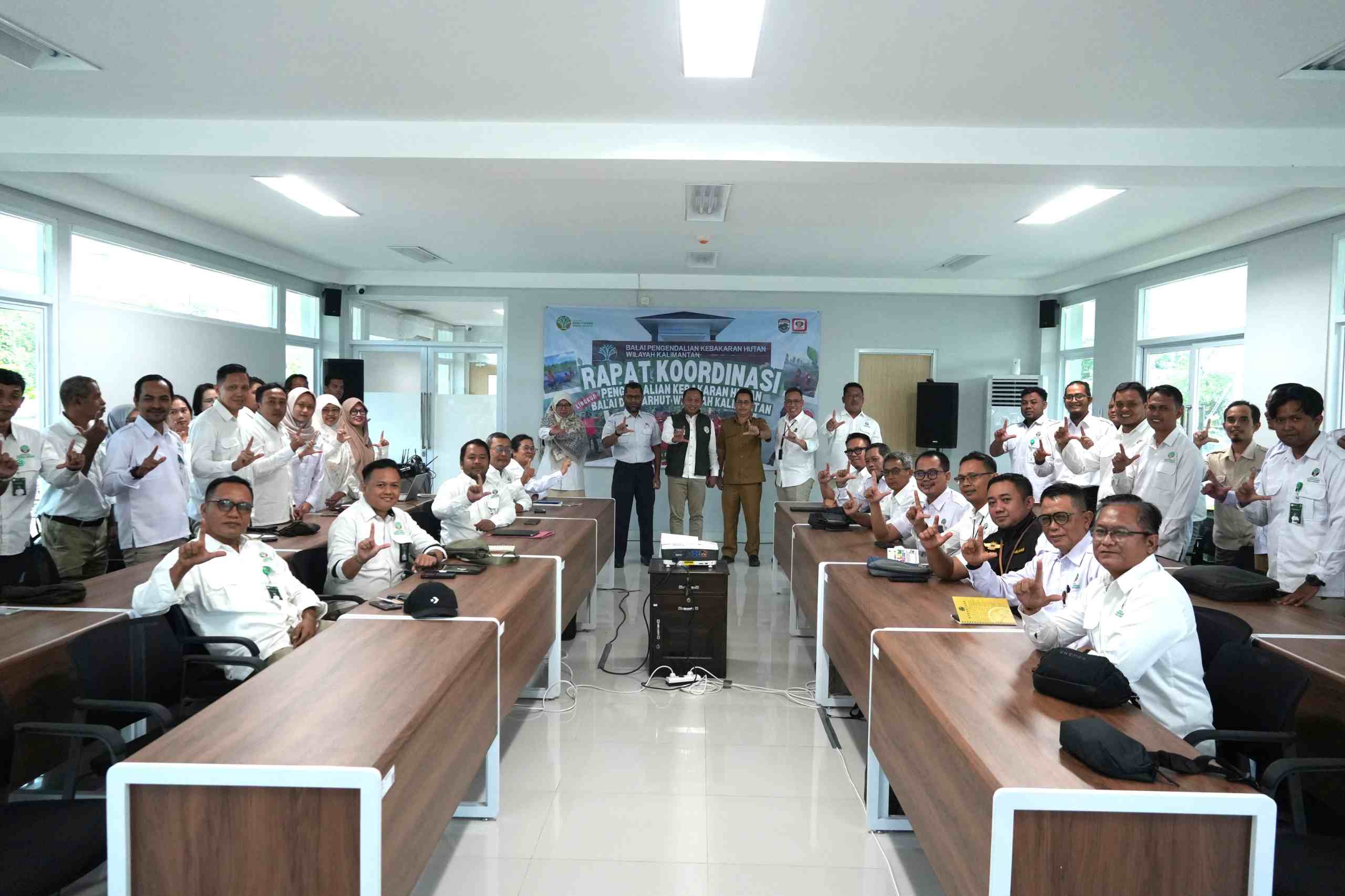 Perkuat Koordinasi Pengendalian Karhutla, BPBD Kalteng Hadiri Rapat Koordinasi Musim Kemarau 2026