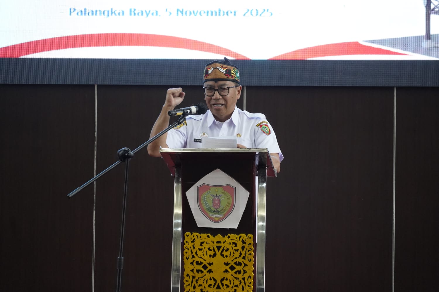 Plt. Sekda Prov. Kalteng Leonard S. Ampung Buka Dialog Kebersamaan Dalam Keberagaman “Huma Betang Goes to Campus”