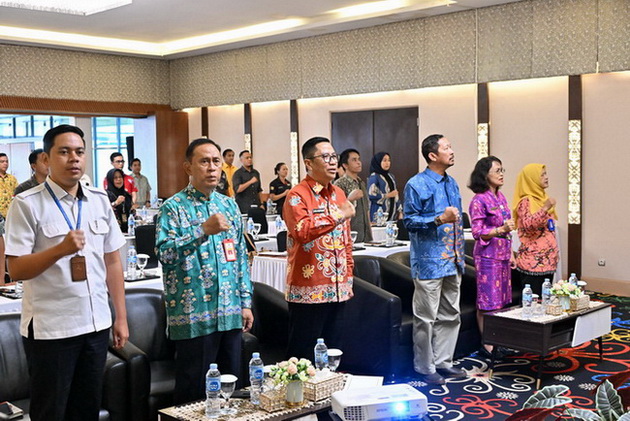 Kepala Bappedalitbang Leonard S Ampung Buka Rapat Monitoring dan Evaluasi Pelaksanaan PPSP Provinsi Kalteng