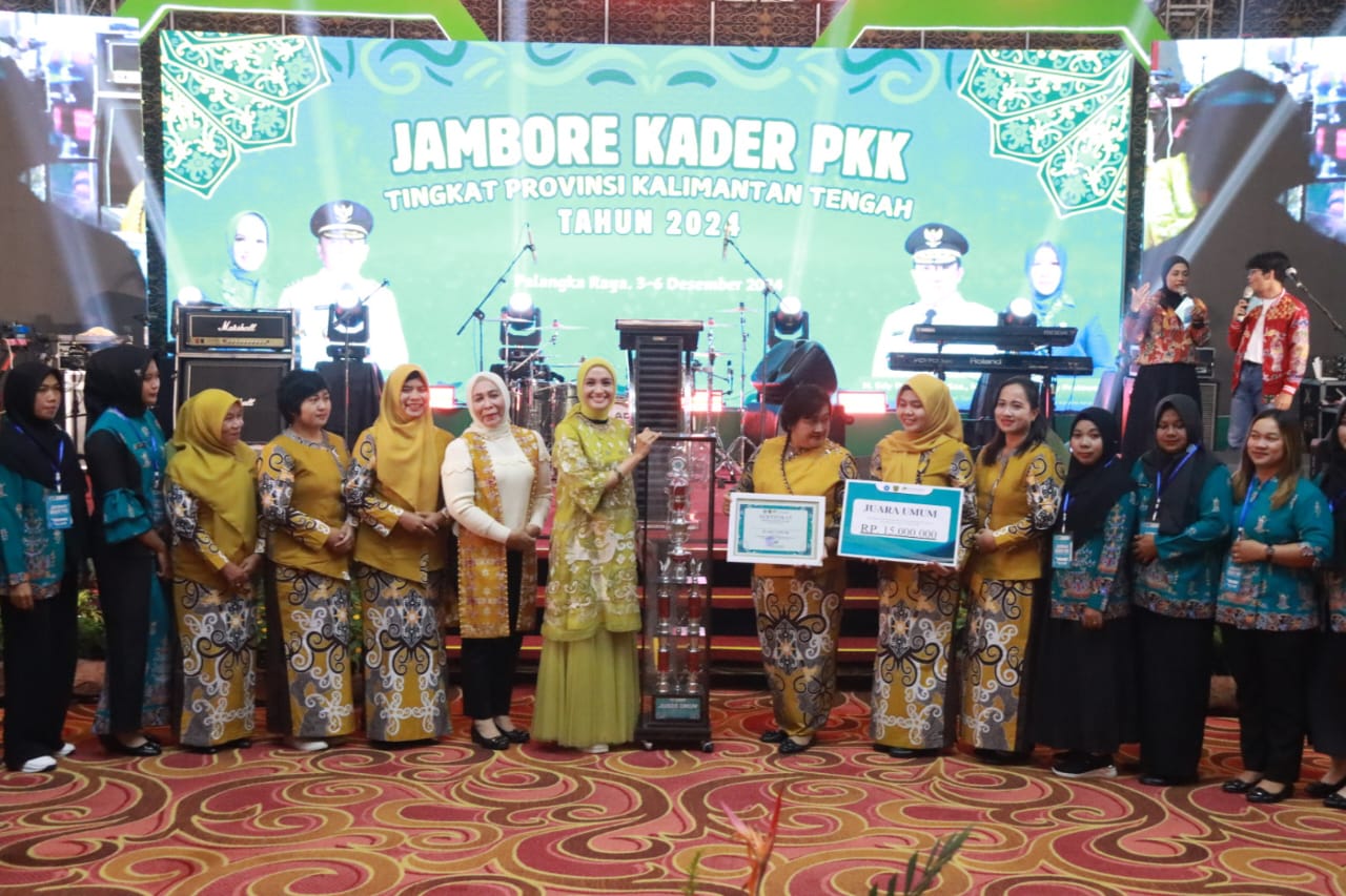 Ketua TP PKK Prov. Kalteng Ivo Sugianto Sabran Hadir Menutup Jambore Kader PKK Tingkat Prov. Kalteng