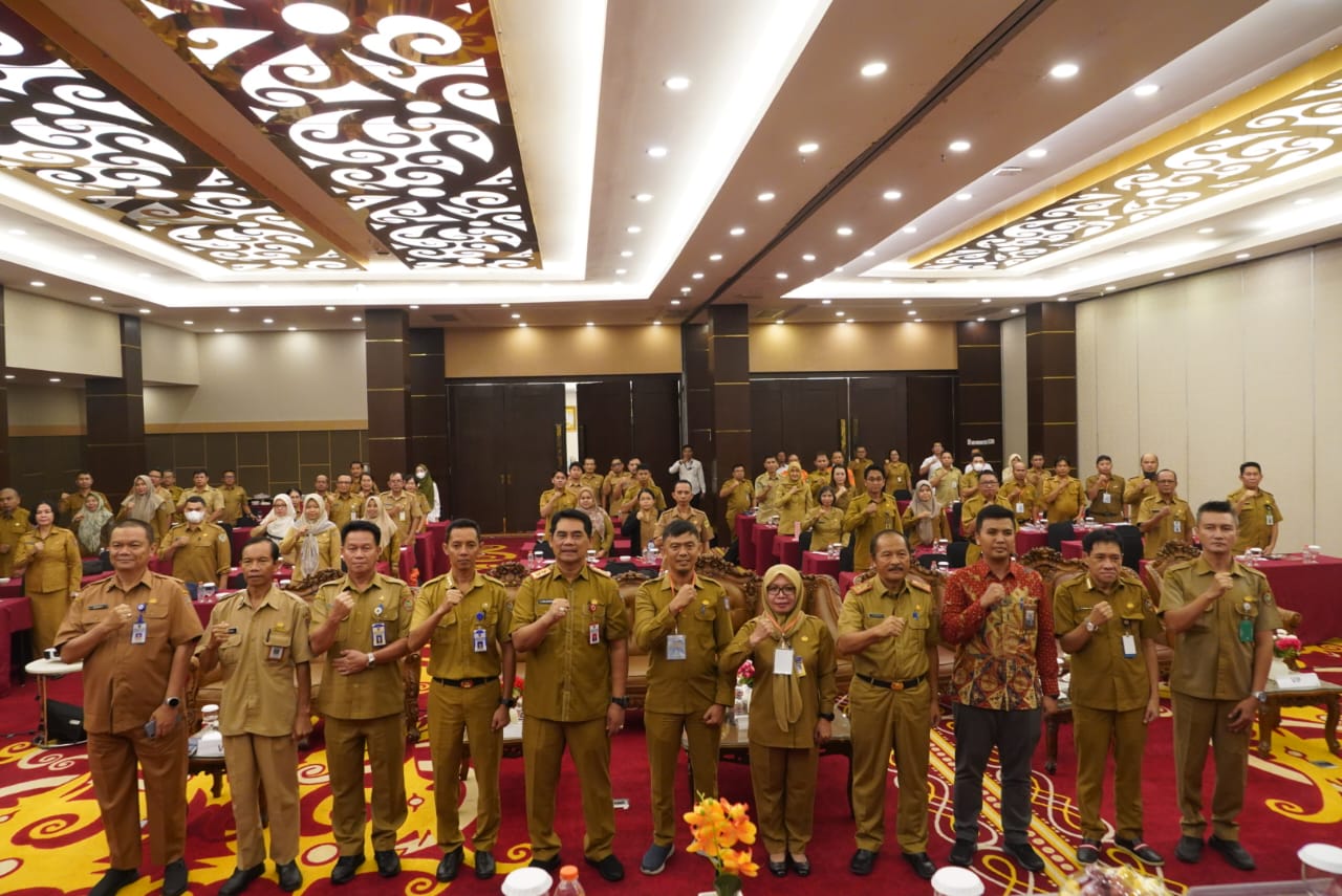 Inspektur Daerah Prov Kalteng Saring Buka Bimtek Katalog Elektronik Bagi KPA/PPK/PPTK dan PP