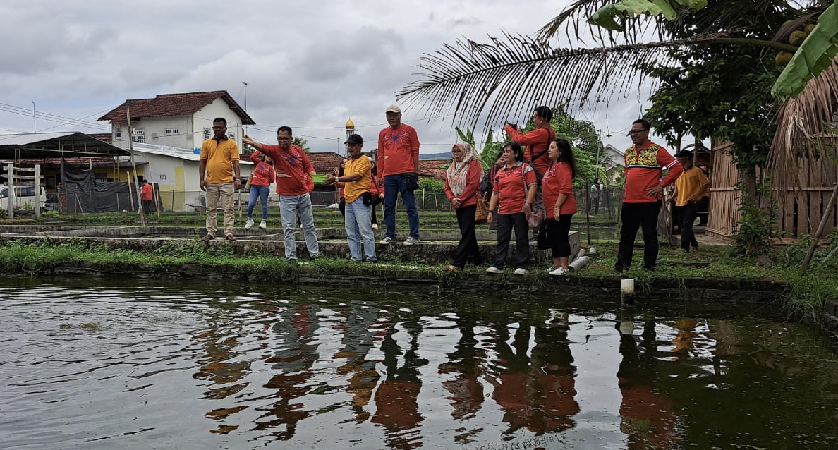 Dislutkan Prov. Kalteng Kunjungi Diskan Kabupaten Tulung Agung