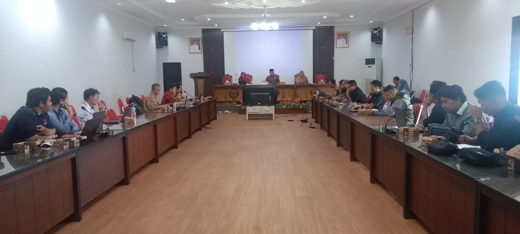 Kadis TPHP Prov. Kalteng Pimpin Rapat Pelaksanaan Konstruksi Cetak Sawah