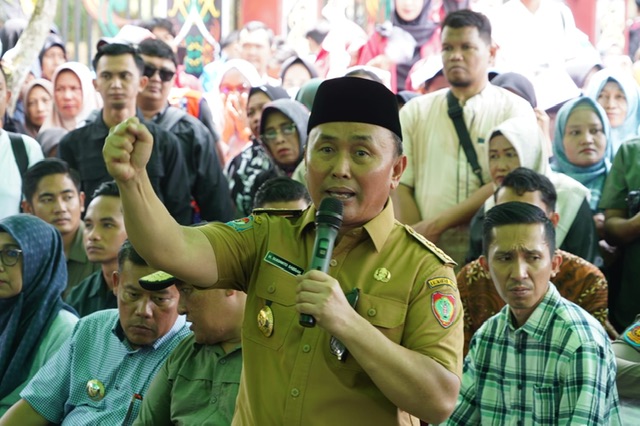 Gubernur Sugianto Sabran dan Wakil Gubernur Edy Pratowo Buka Gebyar UMKM Wilayah Barat