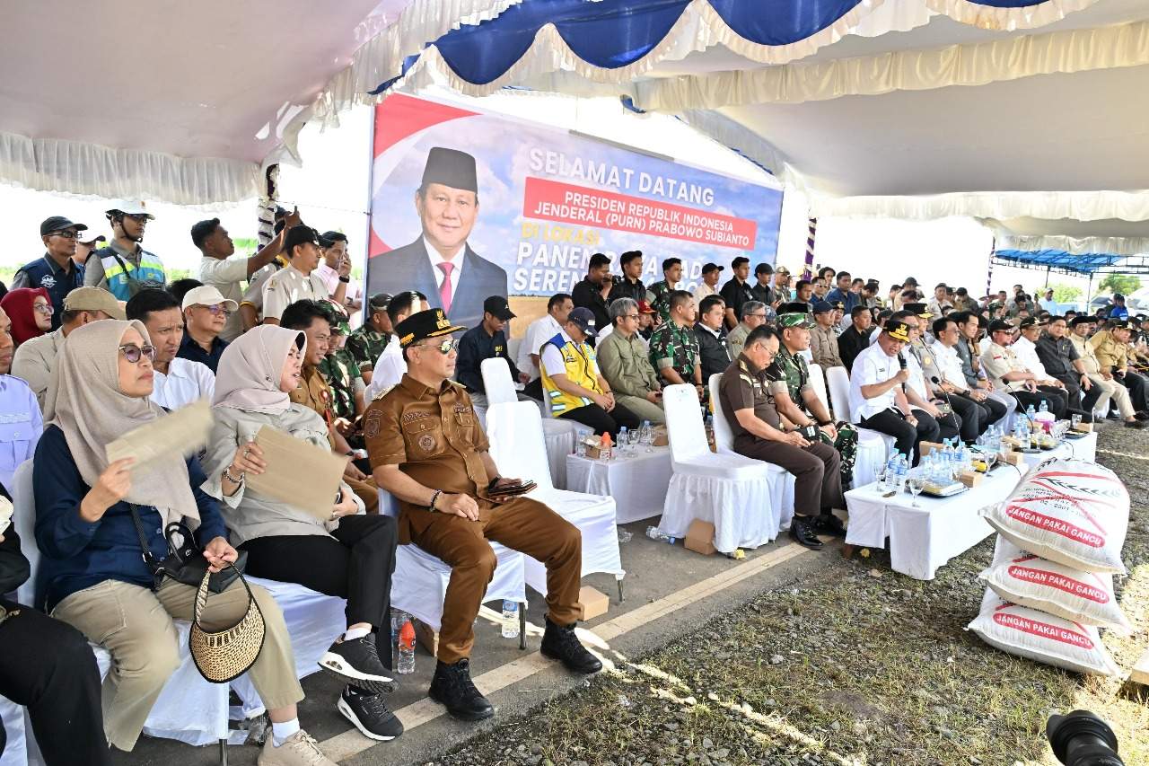 Kadis PMD Prov. Kalteng Aryawan Hadiri Acara Panen Raya Padi