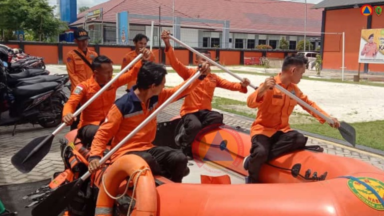 Anggota TRC Pusdalops-PB BPBPK Prov. Kalteng Berkunjung ke Kantor Pencarian dan Pertolongan (Search and Rescue) SAR Palangka Raya