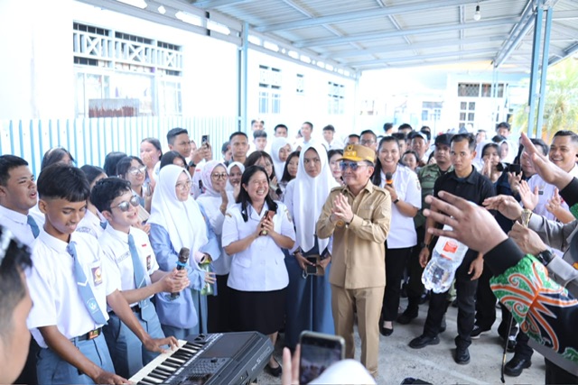 Gubernur Kalteng Agustiar Sabran Beri Pesan dan Motivasi Kepada Para Siswa dan Siswi SMA Negeri 1 Kuala Kapuas