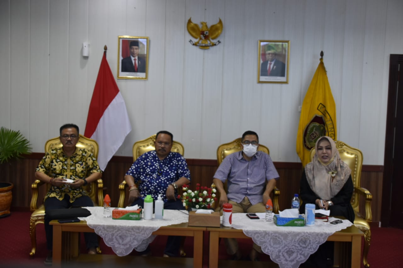 Sekda Prov. Kalteng Pimpin Rapat Terkait Pembahasan Kesiapan Tindaklanjut Rejuvenasi Anjungan TMII Kalteng