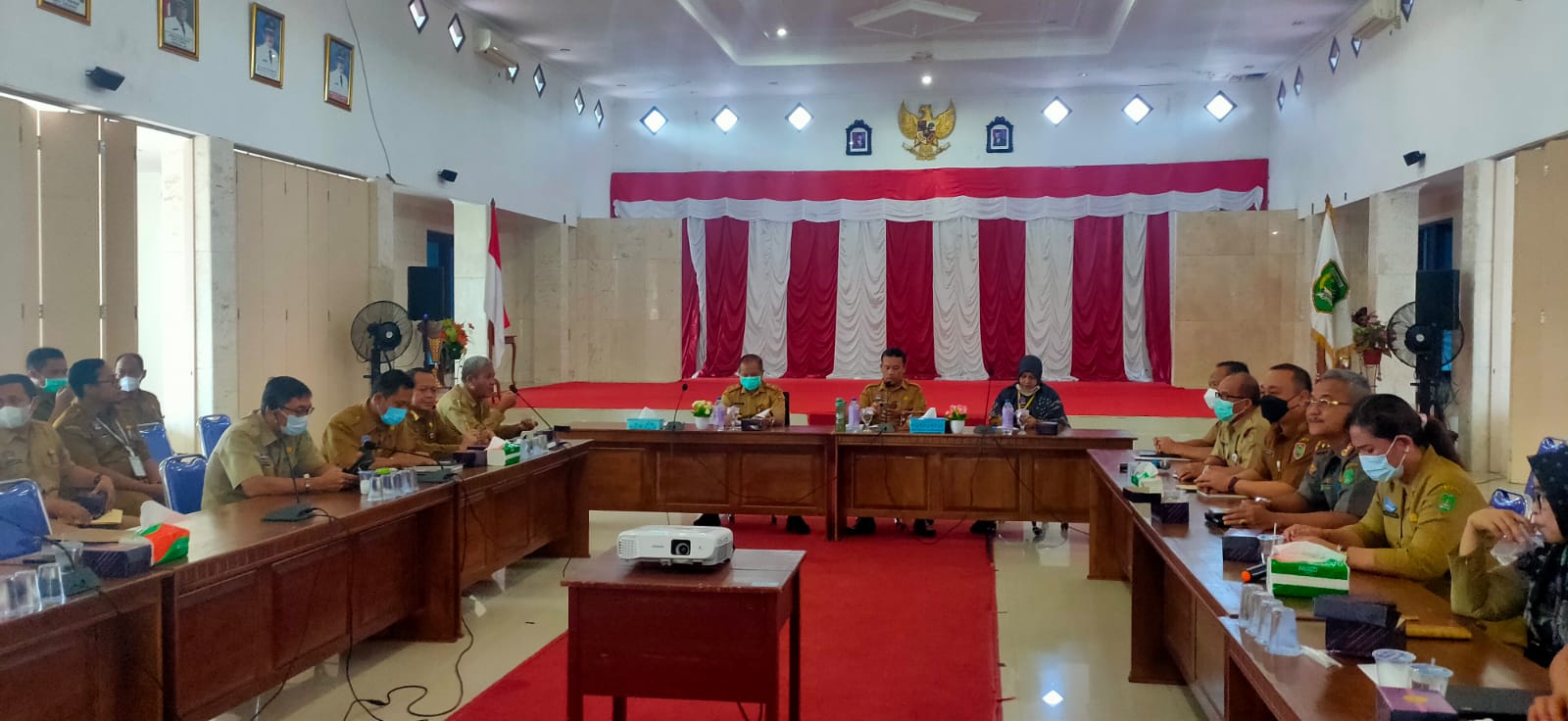 Inspektur Prov. Kalteng Pimpin Entry Meeting Pengawasan Penyelenggaraan Pemerintahan Daerah Kab. Sukamara