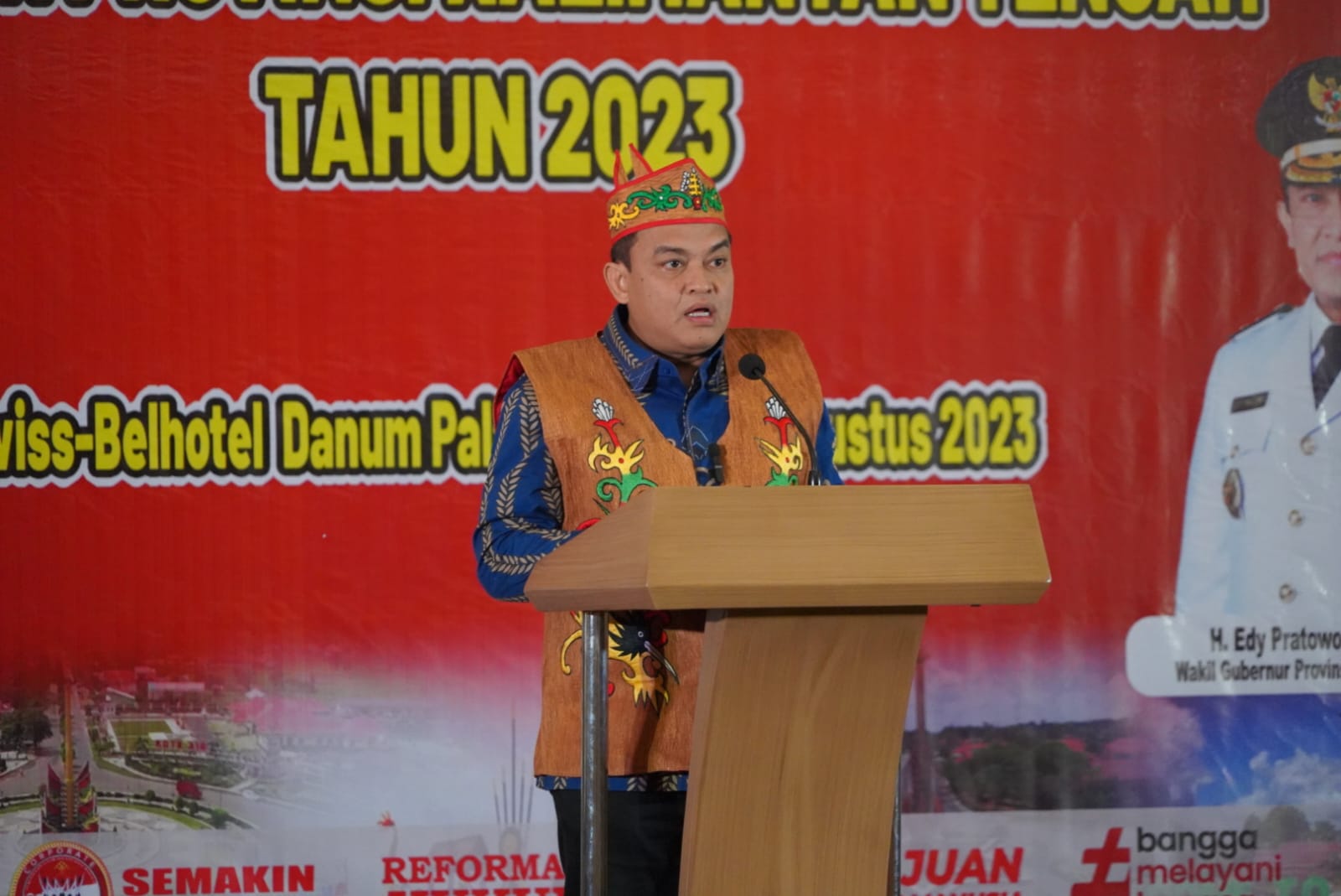 Sekda Prov. Kalteng Nuryakin Hadiri Peresmian Desa/Kelurahan Sadar Hukum Wilayah Provinsi Kalteng Tahun 2023