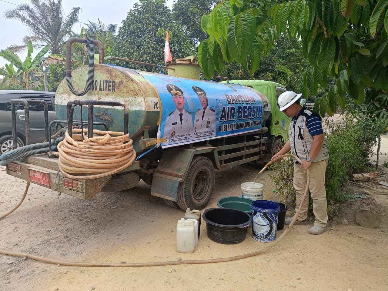 Hadapi Kekeringan, Pemprov Kalteng Terus Salurkan Bantuan Air Bersih kepada Masyarakat