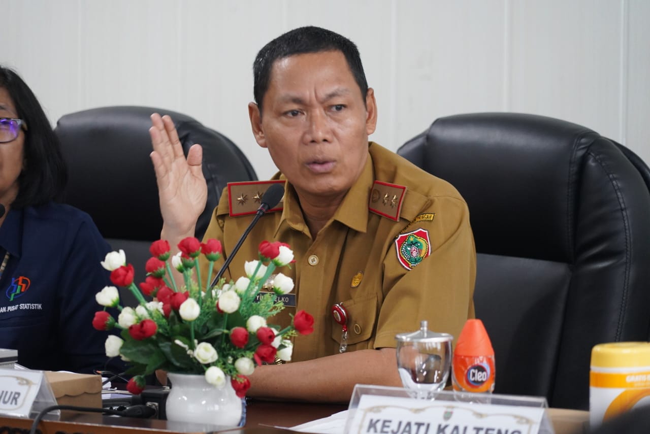 Sahli Yuas Elko Pimpin Rapat Evaluasi TPID Terhadap Rilis BPS Inflasi Kalteng Bulan September