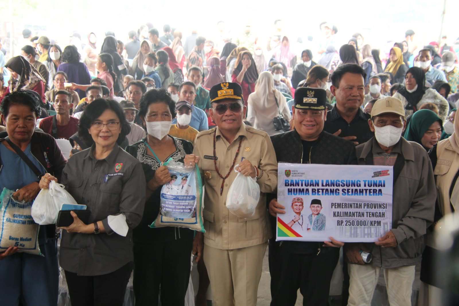 Gubernur Kalteng Agustiar Sabran Temui Masyarakat Terdampak Karhutla di Kecamatan Talawang